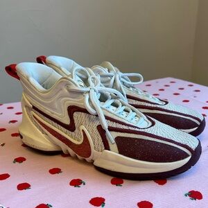 Nike White and Red Sneakers